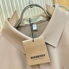 BURBERRY巴宝莉 2026新款衬衣,贸易公司渠道稀出,领先官网发售!经典休闲衬衫搭配独特的设计,简洁干净、经典时 BURBERRY巴宝莉 2026新款衬衣,贸易公司渠道稀出,领先官网发售!经典休闲衬衫搭配独特的设计,简洁干净、经典时