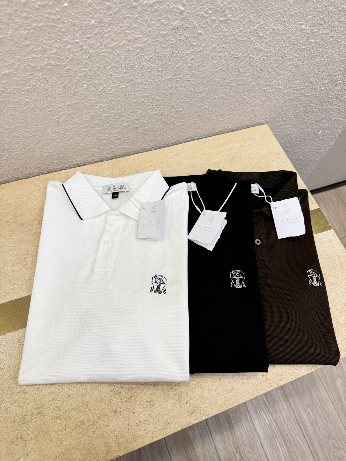BC布鲁提 2026春夏新款首发专柜最新款翻领短袖，原版面料，高端订制 设计前卫时尚！品牌logo重工艺