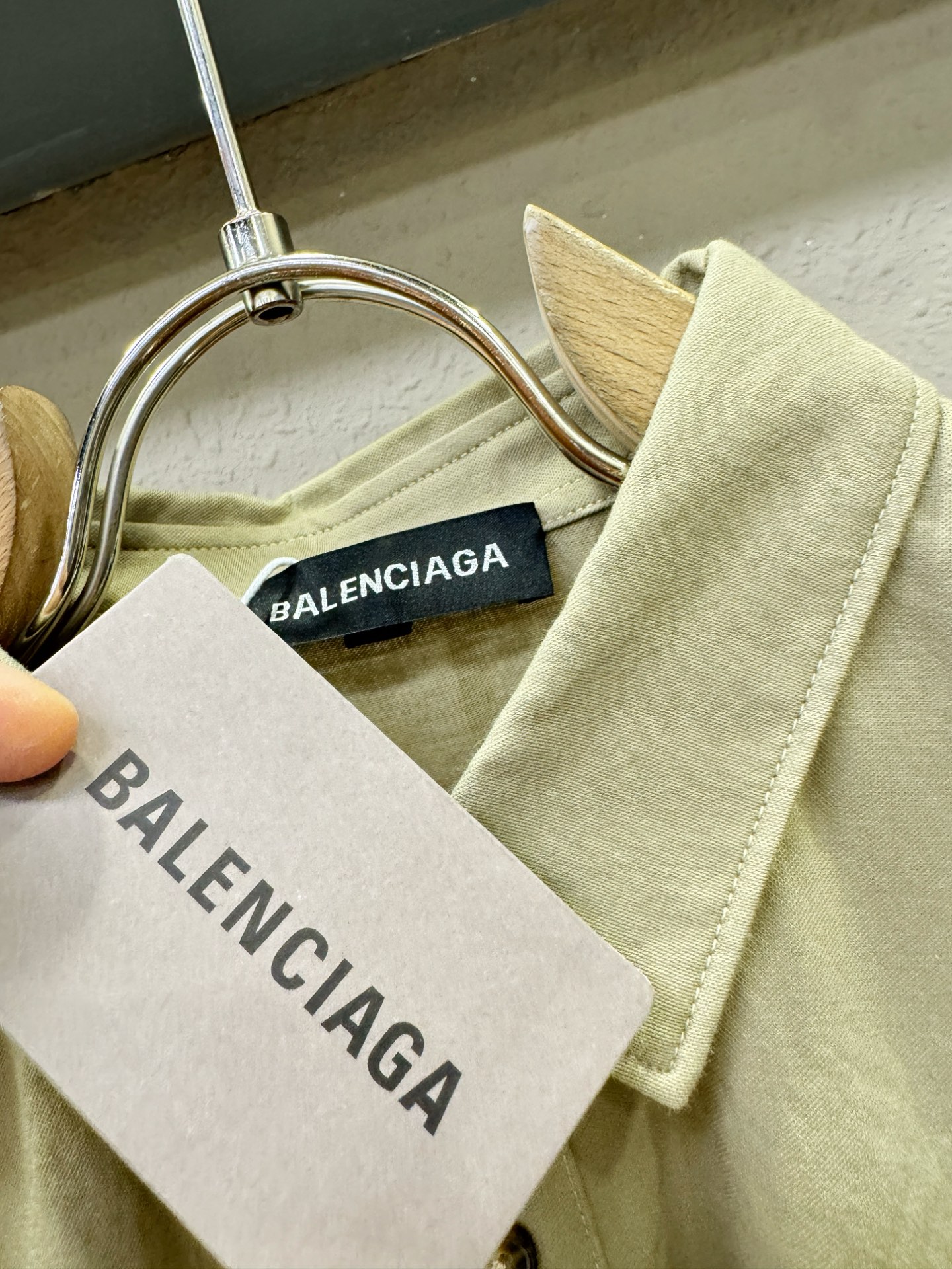 Balenciaga巴黎世家 2026春夏专柜同款棉麻套装，棉麻面料，自带的麻结肌理，让整体布面更有质感