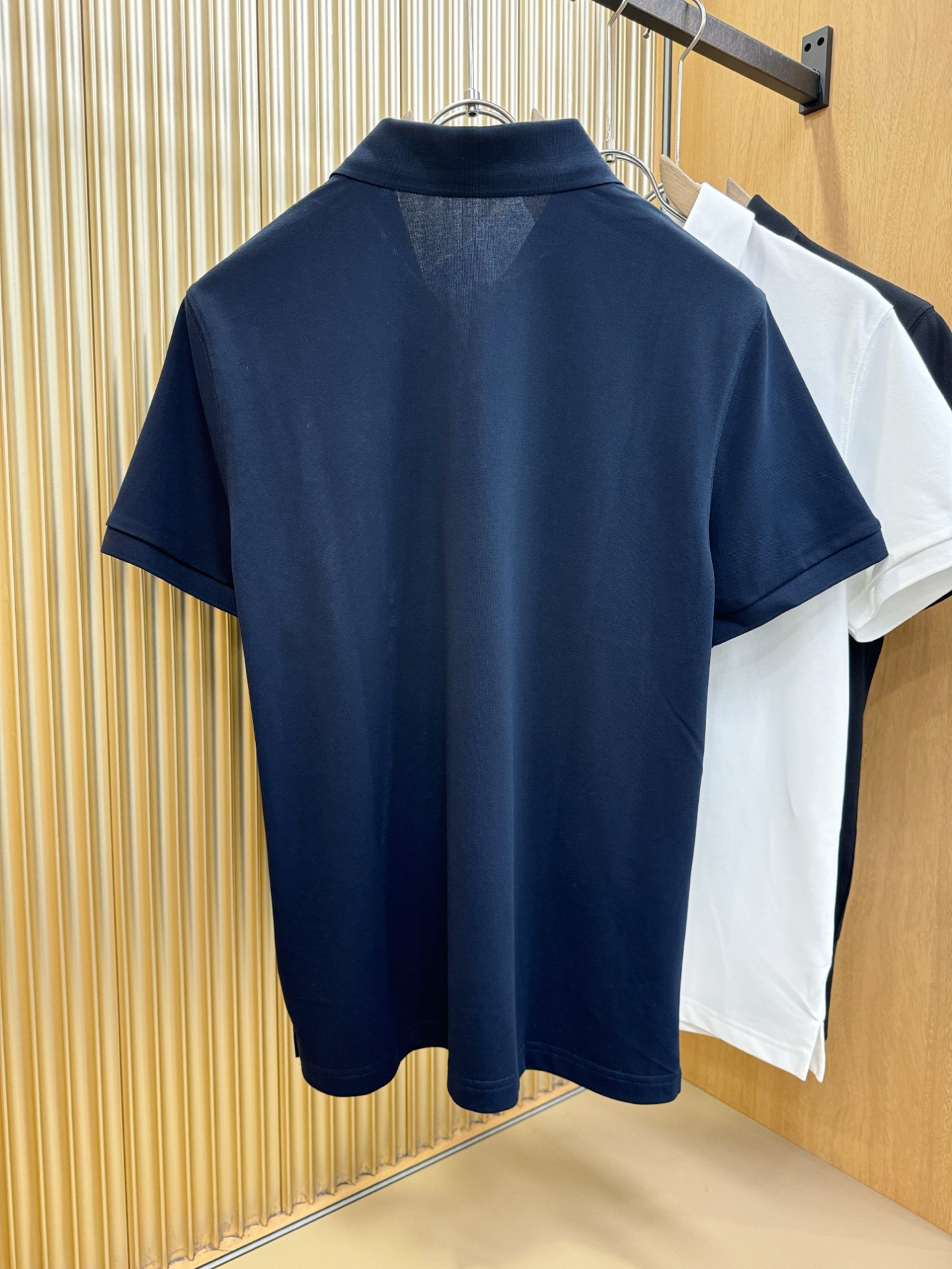 BURBERRY巴宝莉 2026春夏新款首发专柜最新款翻领短袖，丝光珠地棉面料，高端订制 设计前卫时尚！