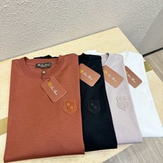 (最大可穿240斤) Loro Piana诺悠翩雅 2026春夏新款短袖T恤!走秀图案时尚休闲短袖T恤衫 (最大可穿240斤) Loro Piana诺悠翩雅 2026春夏新款短袖T恤!走秀图案时尚休闲短袖T恤衫