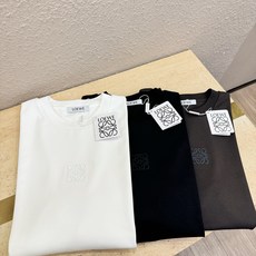 (最大可穿240斤) LOEWE罗意威 2026春夏新款短袖T恤!走秀图案时尚休闲短袖T恤衫!设计log (最大可穿240斤) LOEWE罗意威 2026春夏新款短袖T恤!走秀图案时尚休闲短袖T恤衫!设计log