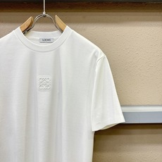 (最大可穿240斤) LOEWE罗意威 2026春夏新款短袖T恤!走秀图案时尚休闲短袖T恤衫!设计log (最大可穿240斤) LOEWE罗意威 2026春夏新款短袖T恤!走秀图案时尚休闲短袖T恤衫!设计log