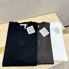 (最大可穿240斤) LOEWE罗意威 2026春夏新款短袖T恤!走秀图案时尚休闲短袖T恤衫!设计log (最大可穿240斤) LOEWE罗意威 2026春夏新款短袖T恤!走秀图案时尚休闲短袖T恤衫!设计log