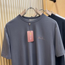(最大可穿240斤) Loro Piana诺悠翩雅 2026春夏新款短袖T恤!走秀图案时尚休闲短袖T恤衫 (最大可穿240斤) Loro Piana诺悠翩雅 2026春夏新款短袖T恤!走秀图案时尚休闲短袖T恤衫