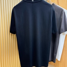 (最大可穿240斤) LOEWE罗意威 2026春夏新款短袖T恤!走秀图案时尚休闲短袖T恤衫!设计log (最大可穿240斤) LOEWE罗意威 2026春夏新款短袖T恤!走秀图案时尚休闲短袖T恤衫!设计log