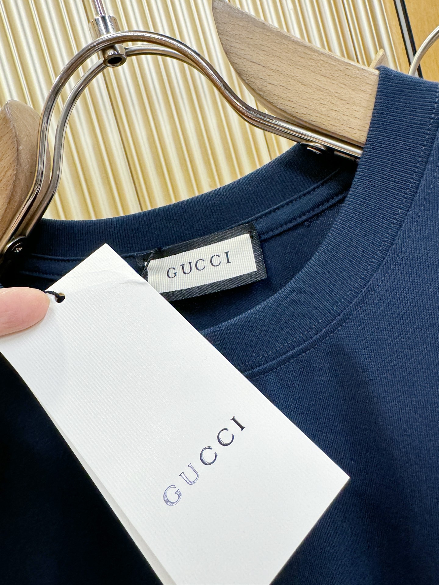 Gucci古奇 2026新款短袖T恤！走秀图案时尚休闲短袖T恤衫！设计logo设计！极具设计精选客供面料