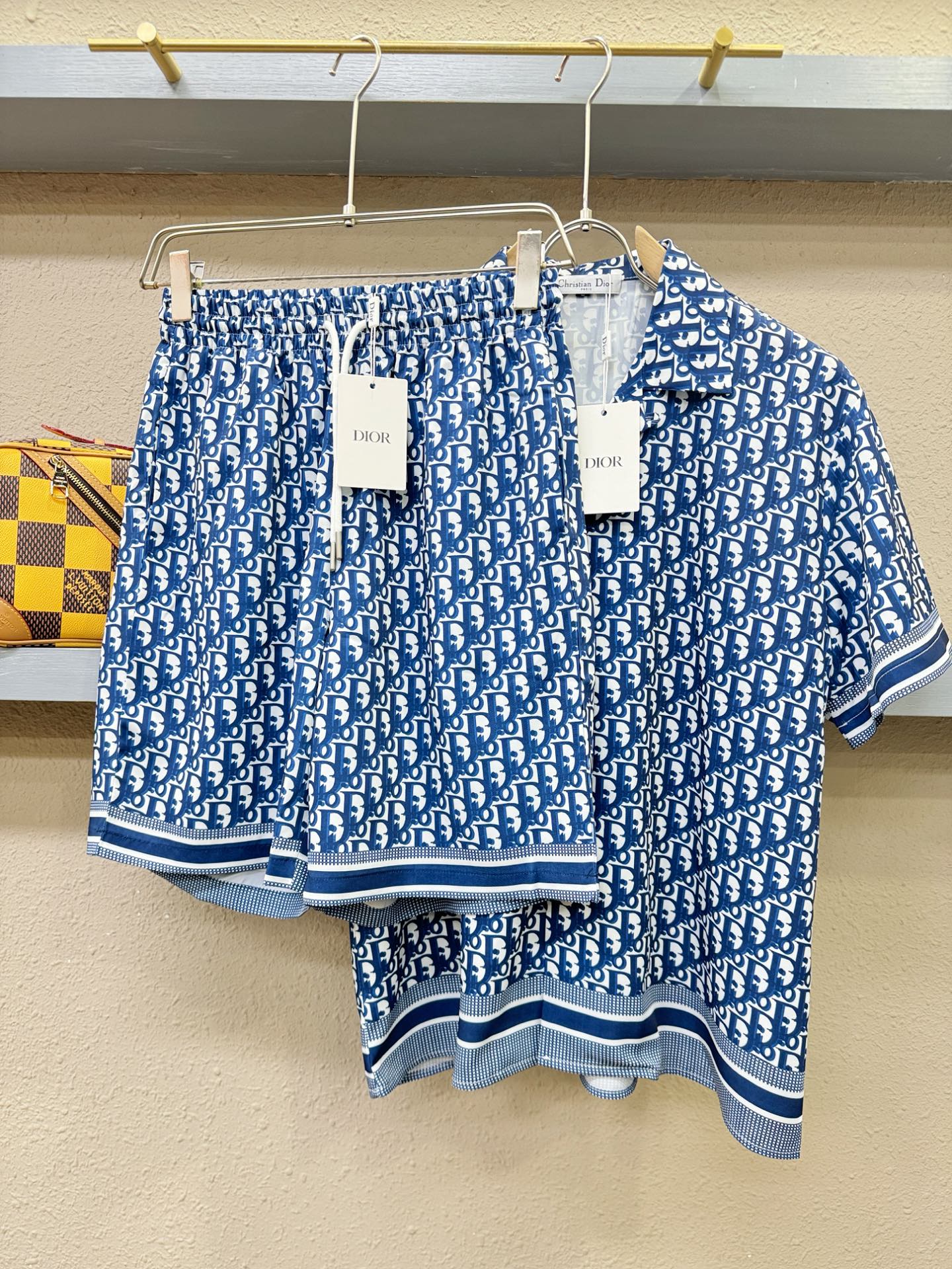 高定款(真丝面料升级 ) Dior迪奥 最大可穿250斤，新款真丝套装，男女同款家居服套装，定制真丝面料，不抽丝！睡衣套