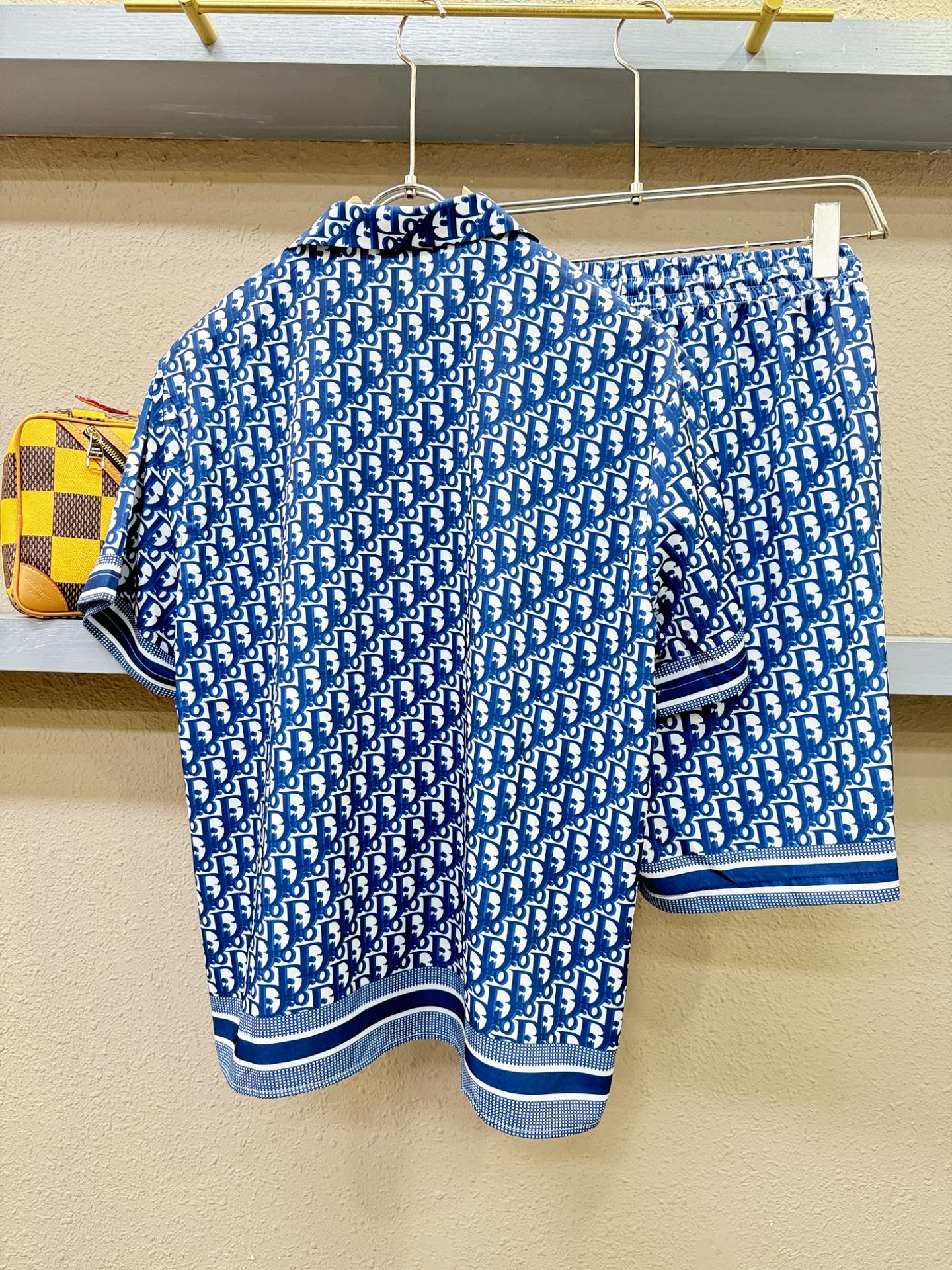 高定款(真丝面料升级 ) Dior迪奥 最大可穿250斤，新款真丝套装，男女同款家居服套装，定制真丝面料，不抽丝！睡衣套
