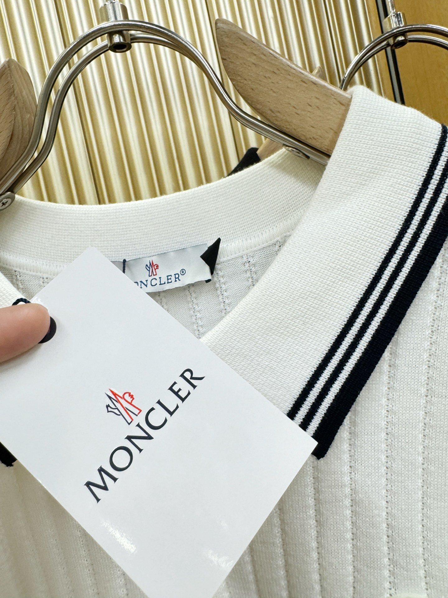 Moncler蒙口 2026春夏新品针织短袖，进口针织面料，手感柔软。顶级进口私货，时尚设计潮流短袖针织