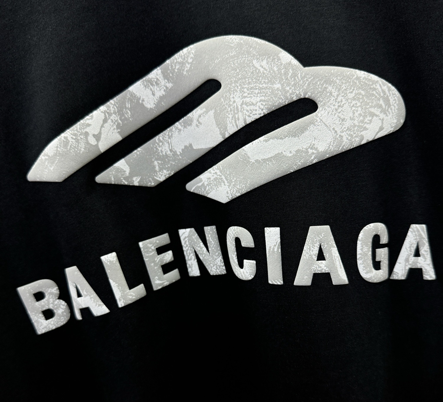Balenciaga巴黎世家 2026新款短袖T恤！男女同款！走秀图案时尚休闲短袖T恤衫！设计logo设计！极具设计精选