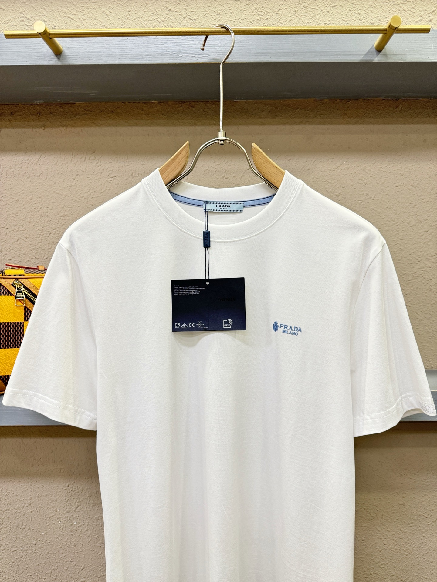 PRADA 普拉达 最大可穿200斤‼️ 顶级品质 2026新品短袖！精工设计，原版定制面料，手感柔软。