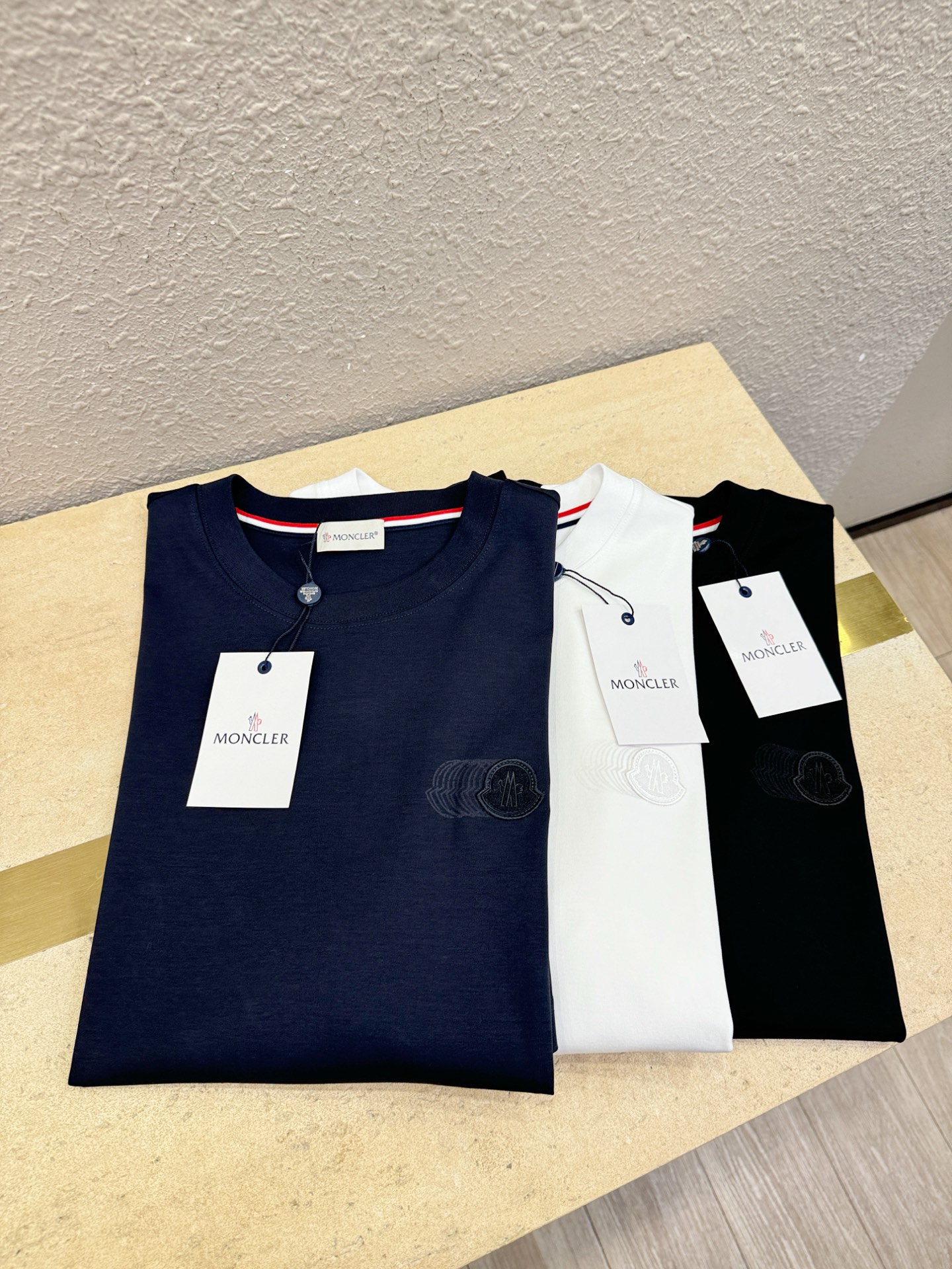 Moncler蒙口 最大可穿200斤‼️ 顶级品质 2026新品短袖！精工设计，原版定制面料，手感柔软。