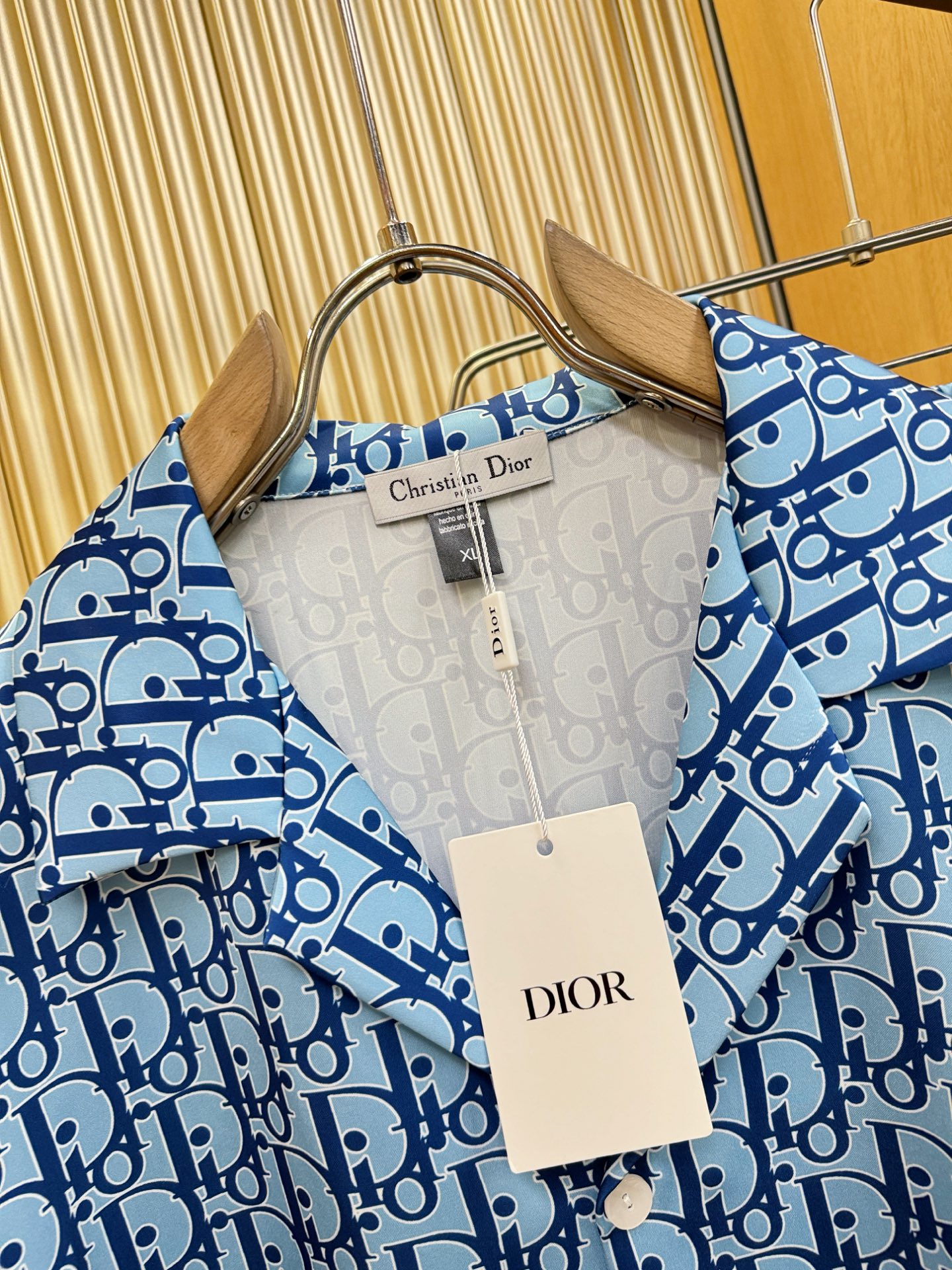 Dior迪奥 2026新款真丝套装，男女同款家居服套装，睡衣套装，干净利落剪裁，都市风十足。真丝面料，手