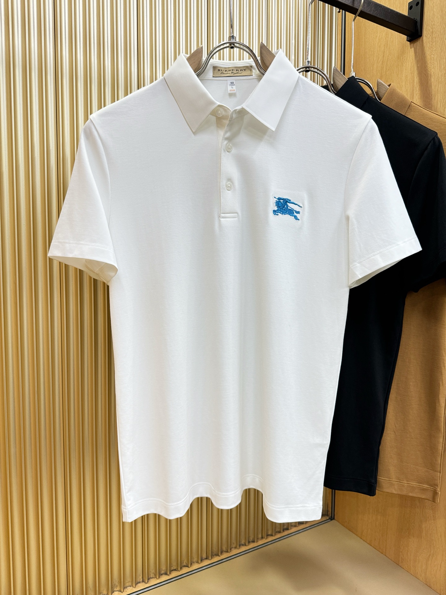 BURBERRY巴宝莉 2026春夏新款首发专柜最新款翻领短袖，高端订制 设计前卫时尚！品牌logo重工