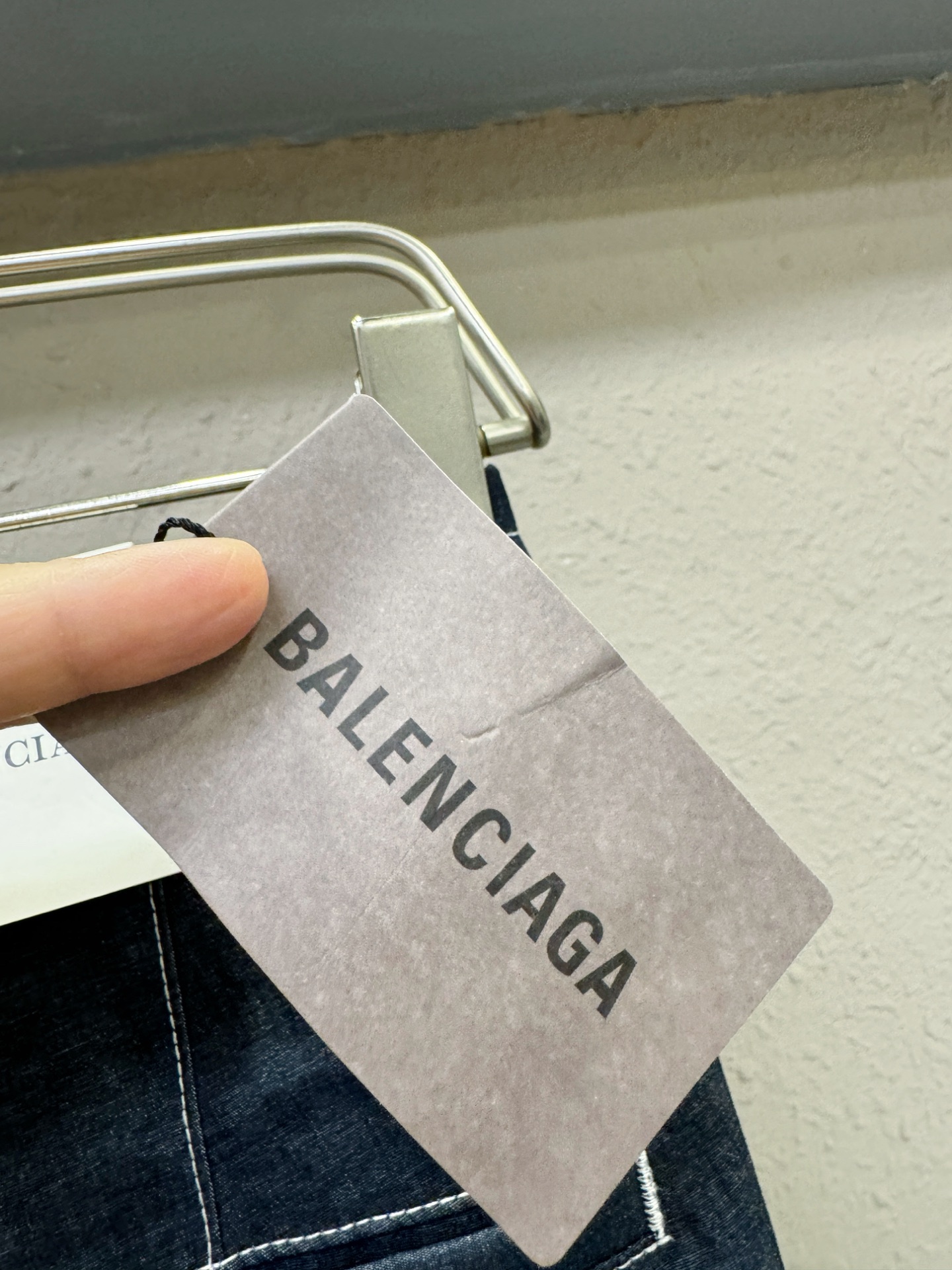 Balenciaga巴黎世家 休闲裤，精选面料，柔软舒适有质感，原版五金配件，非常炫酷，细节处理精致，上