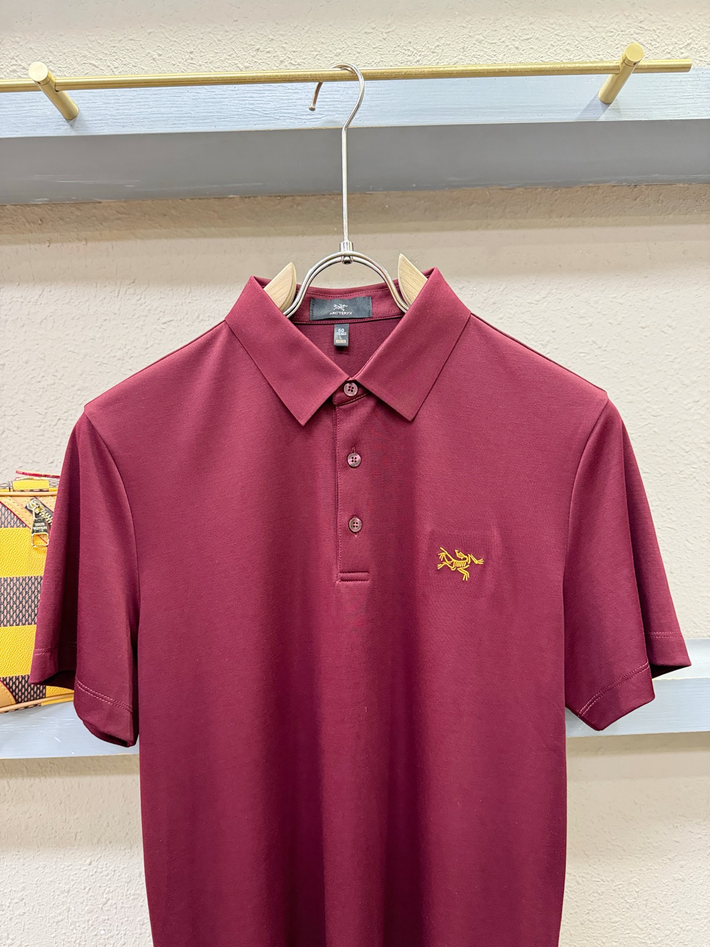 ARC‘TERYX/始祖鸟 2026春夏新款首发专柜最新款翻领短袖，高端订制 设计前卫时尚！品牌logo