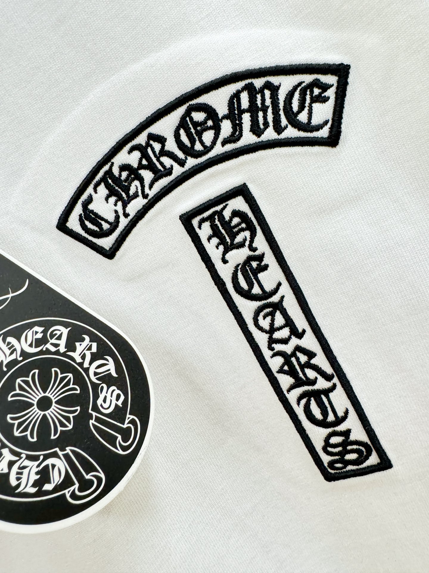 CHROME HEARTS 克罗心 2026新款短袖T恤！男女同款！走秀图案时尚休闲短袖T恤衫！设计lo