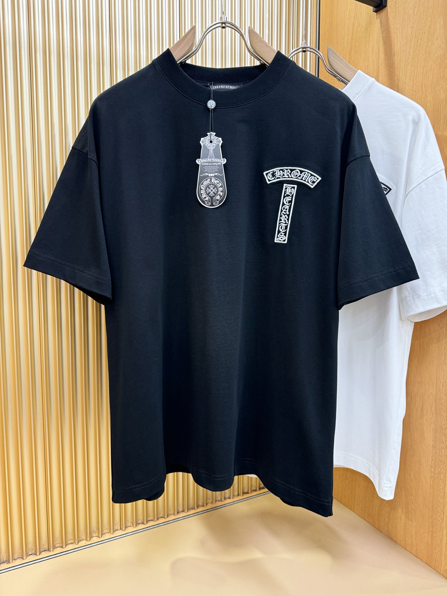 CHROME HEARTS 克罗心 2026新款短袖T恤！男女同款！走秀图案时尚休闲短袖T恤衫！设计lo