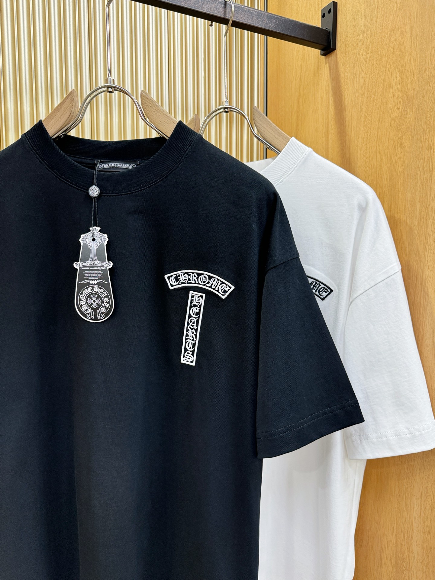 CHROME HEARTS 克罗心 2026新款短袖T恤！男女同款！走秀图案时尚休闲短袖T恤衫！设计lo