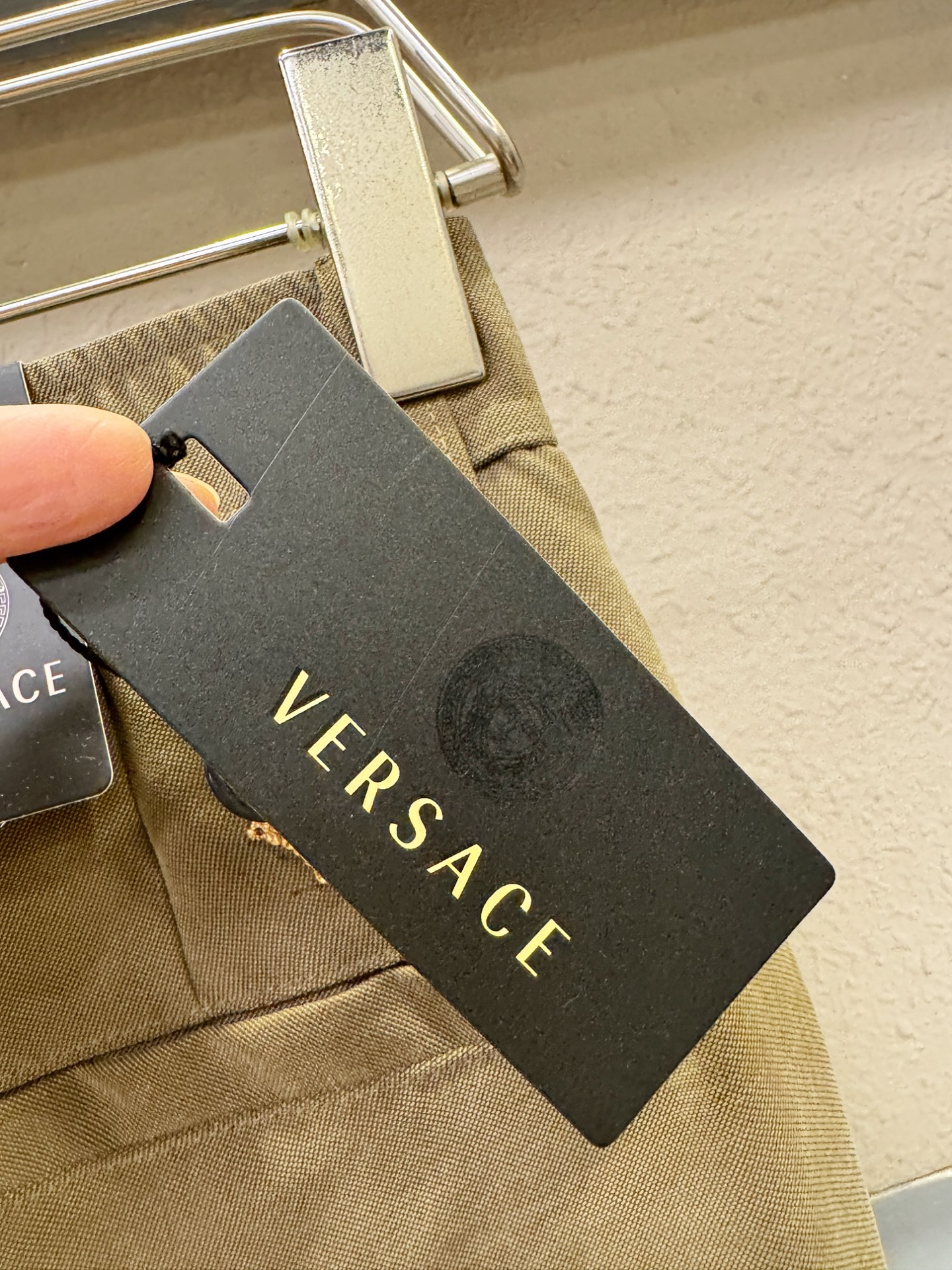 Versace 范思哲 休闲裤，精选面料，柔软舒适有质感，亚麻面料，原版五金配件，非常炫酷，细节处理精致