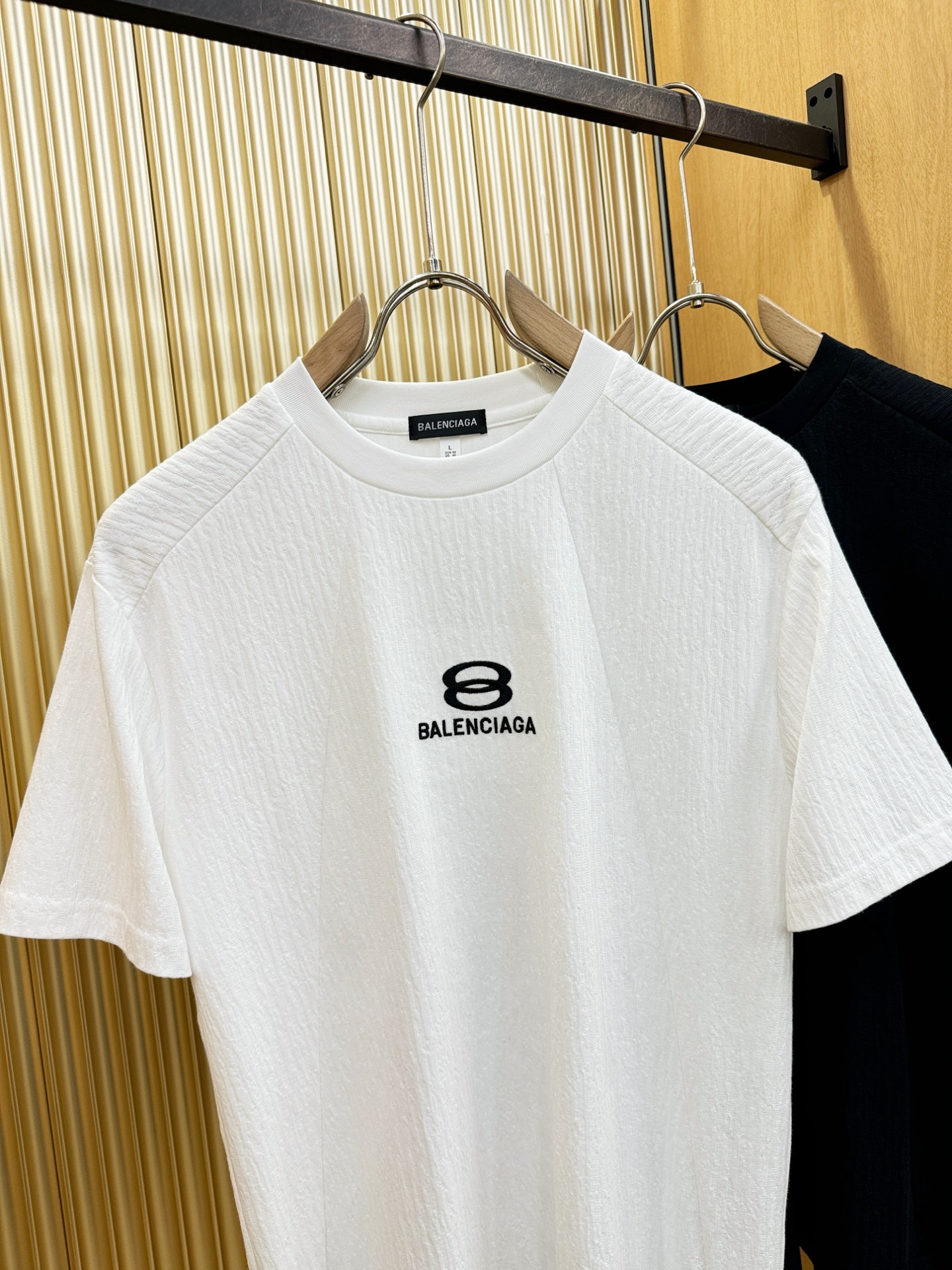 Balenciaga巴黎世家 2026新款短袖T恤！男女同款！走秀图案时尚休闲短袖T恤衫！设计logo设