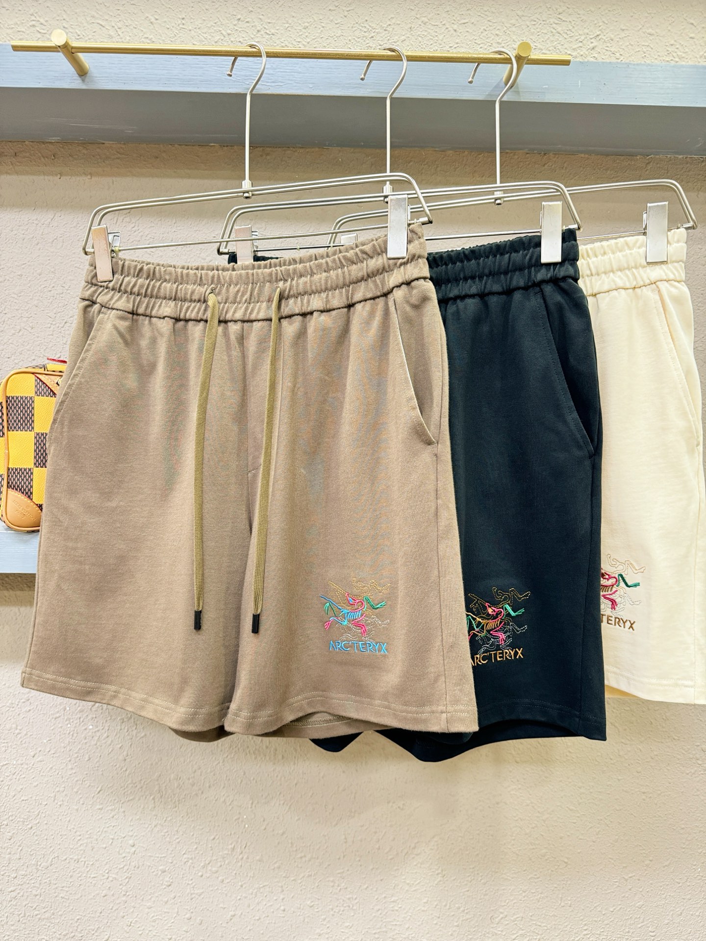 ARC‘TERYX/始祖鸟 爆款短裤2026ss新款男士休闲短裤，高端版本！专柜定制面料 透气舒适度高，