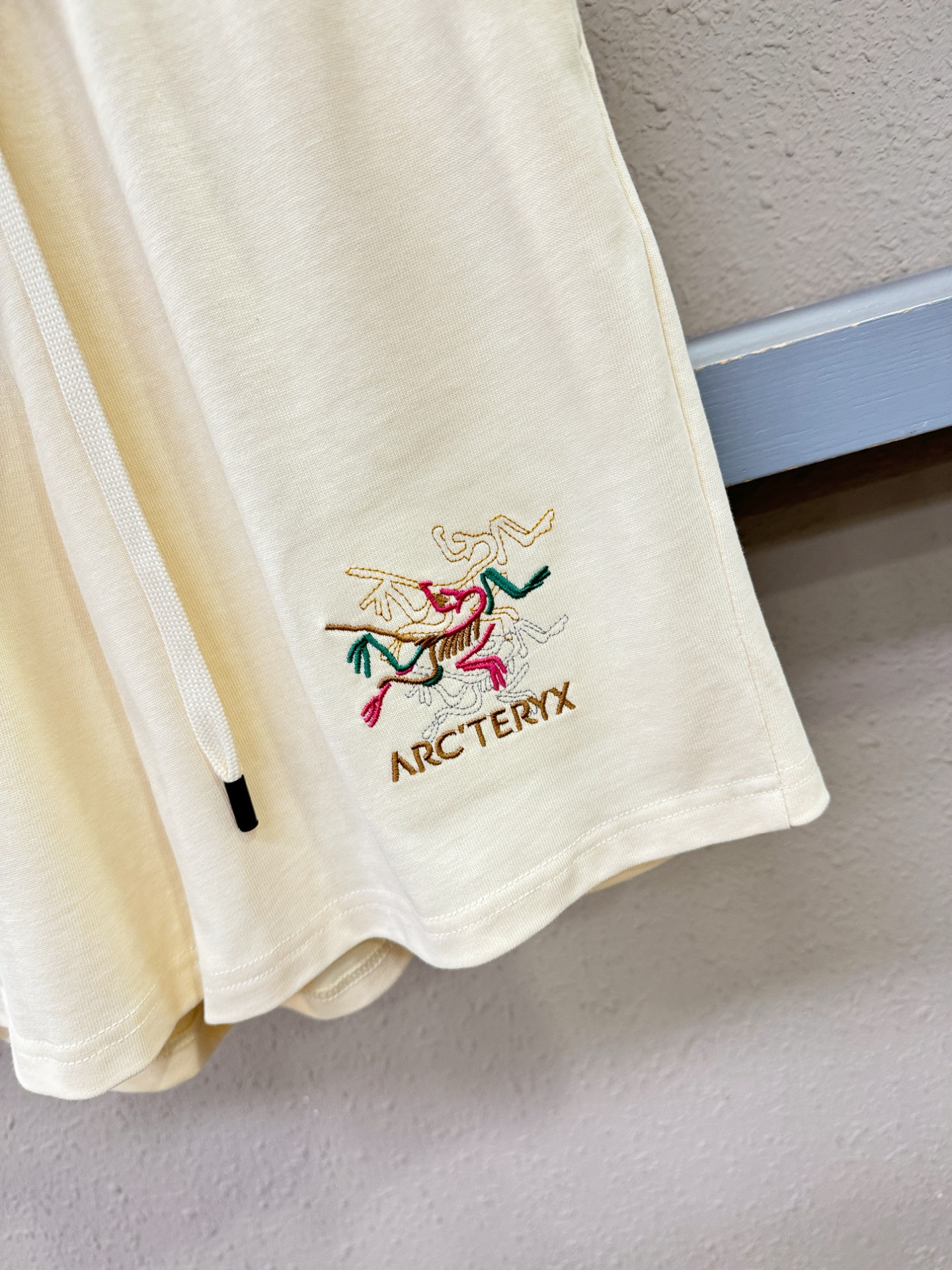 ARC‘TERYX/始祖鸟 爆款短裤2026ss新款男士休闲短裤，高端版本！专柜定制面料 透气舒适度高，