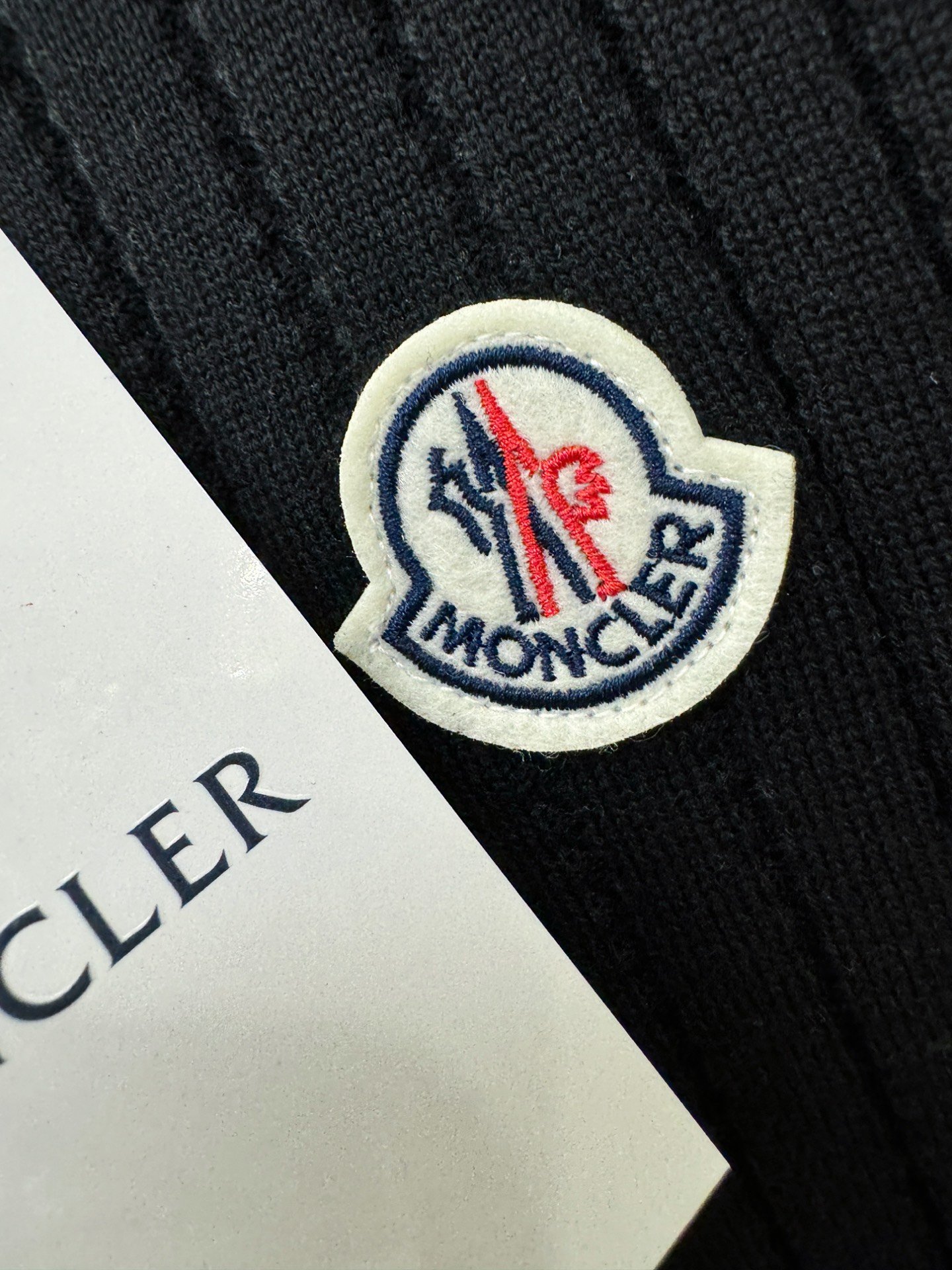 Moncler蒙口 2026春夏新品针织短袖，进口针织面料，手感柔软。顶级进口私货，时尚设计潮流短袖针织