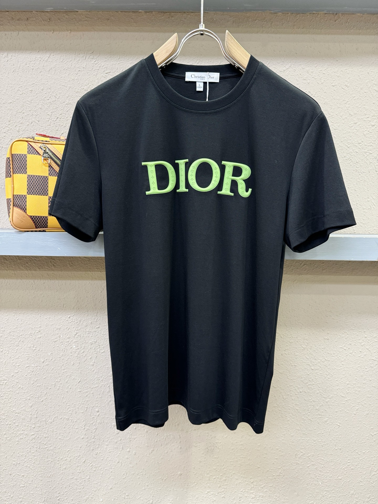 Dior迪奥  顶级品质 2026新品短袖！原版定制面料，手感柔软。顶级进口私货，时尚设计潮流短袖，不失