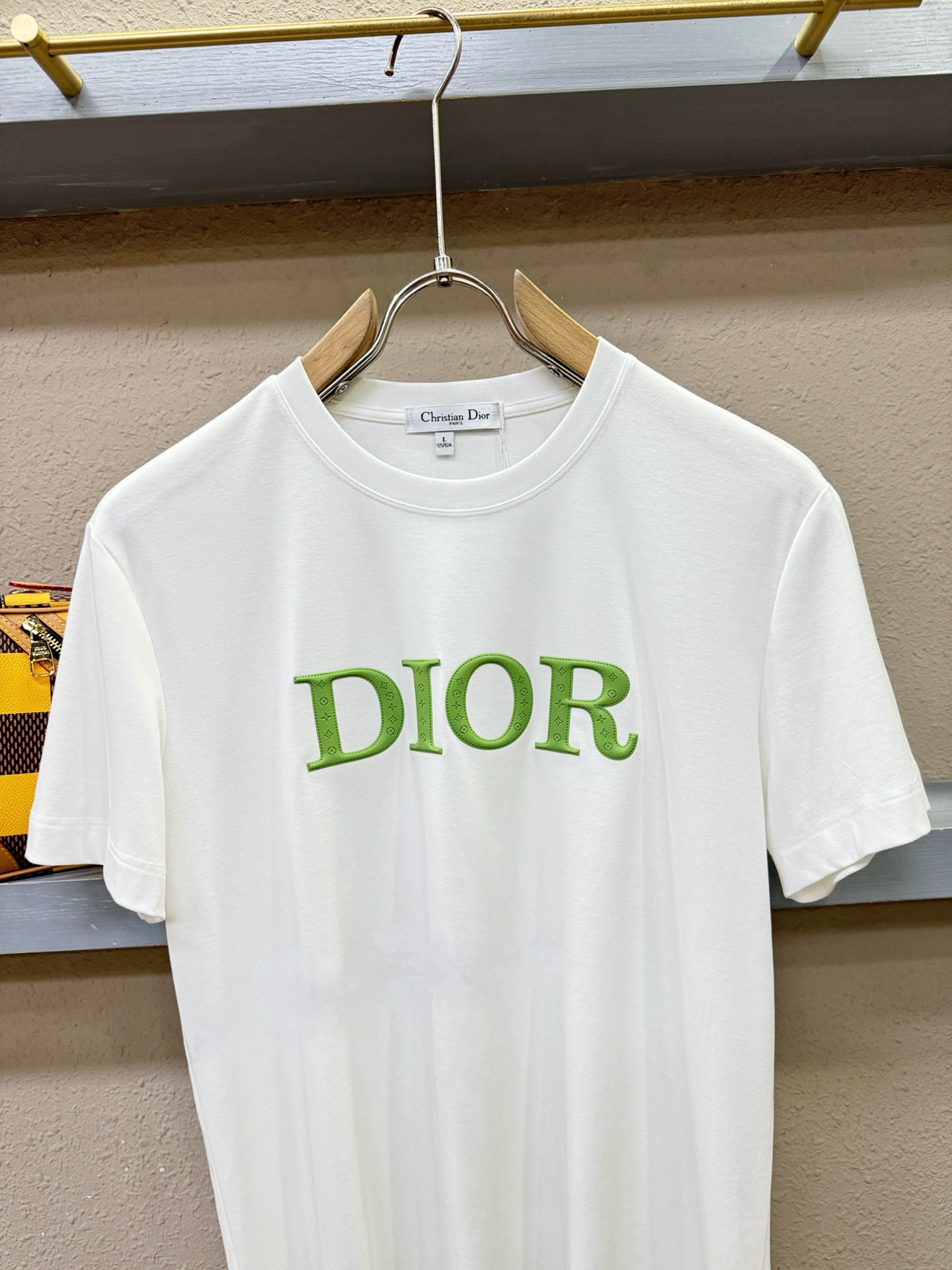 Dior迪奥  顶级品质 2026新品短袖！原版定制面料，手感柔软。顶级进口私货，时尚设计潮流短袖，不失