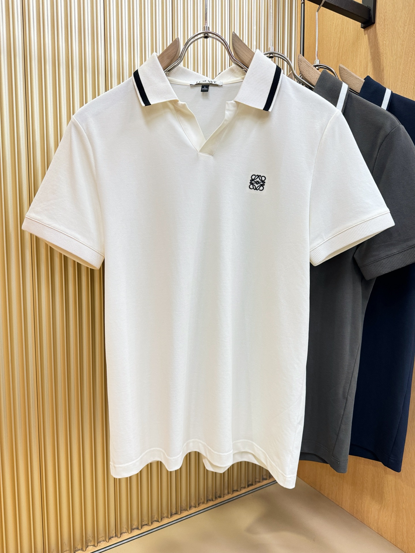 LOEWE罗意威 2026官方春夏新款 专柜同步上市 男士翻领短袖POLO衫，高端主线系列，进口丝光珠地