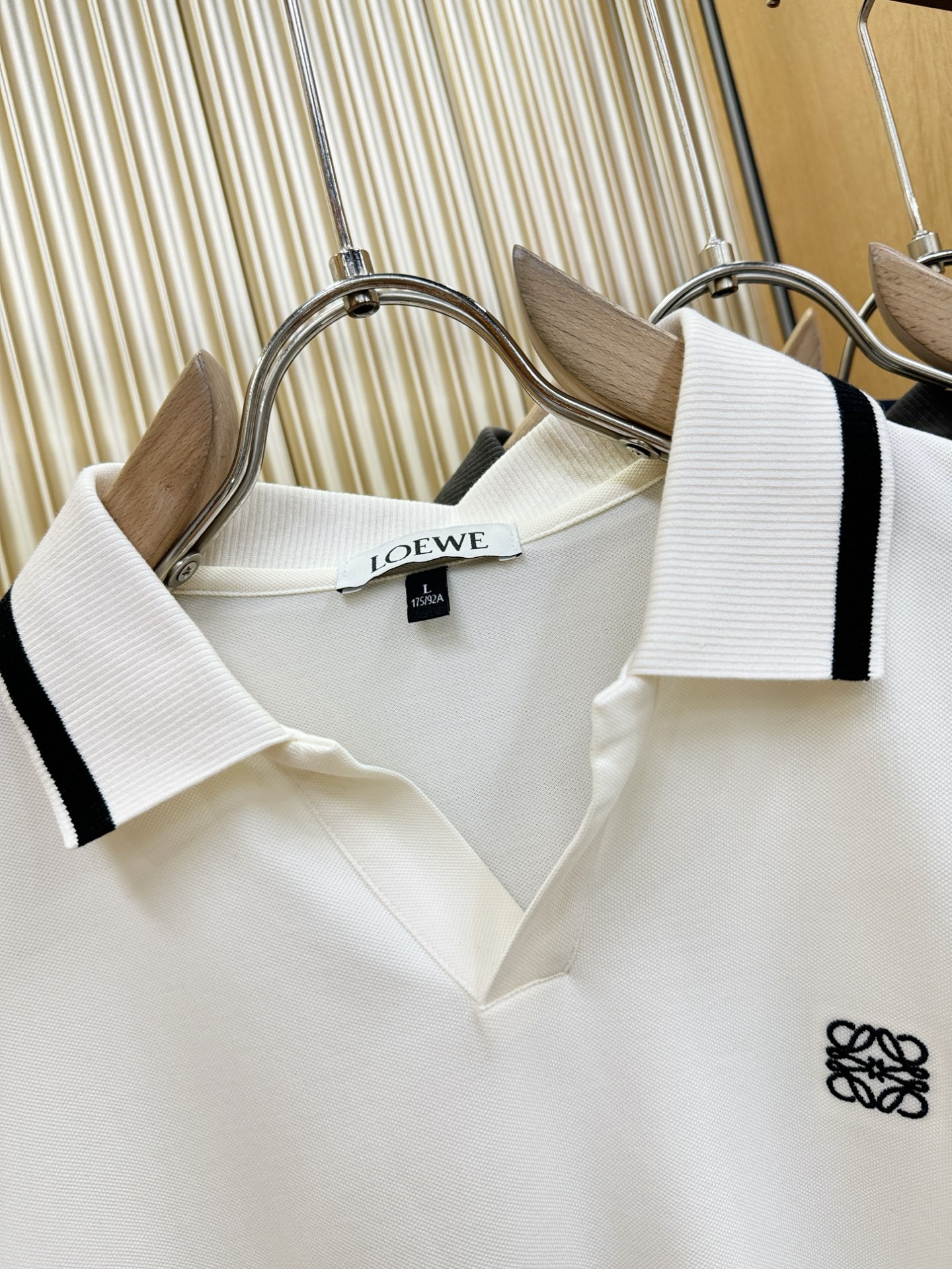 LOEWE罗意威 2026官方春夏新款 专柜同步上市 男士翻领短袖POLO衫，高端主线系列，进口丝光珠地