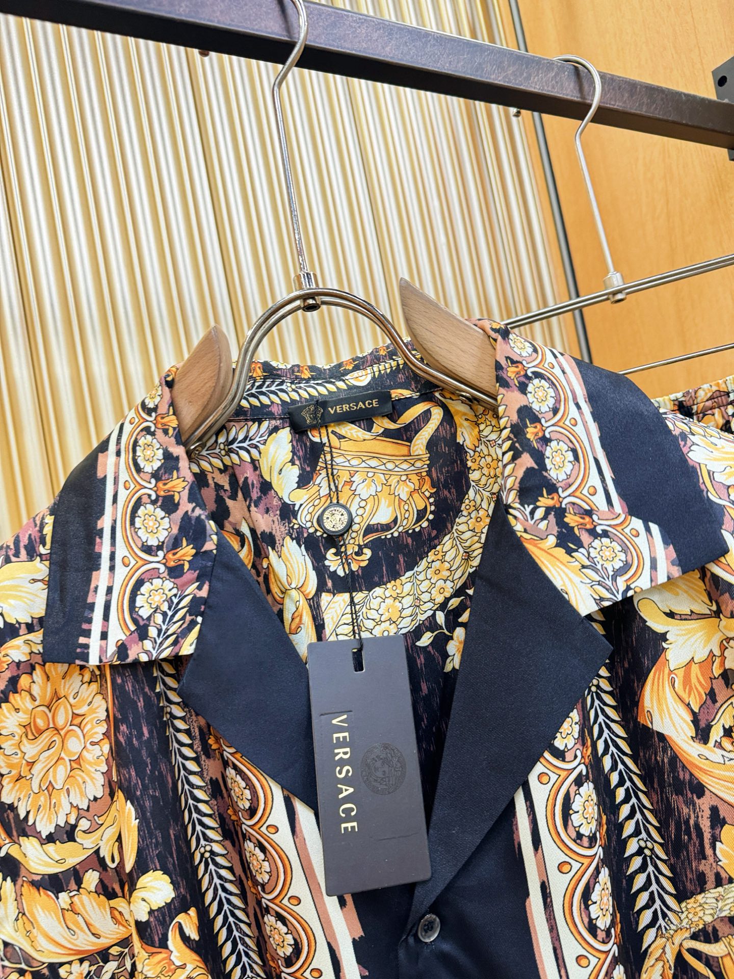 高定款(真丝面料升级 ) Versace 范思哲最大可穿250斤，新款真丝套装，男女同款家居服套装，定制真丝面料，不抽丝