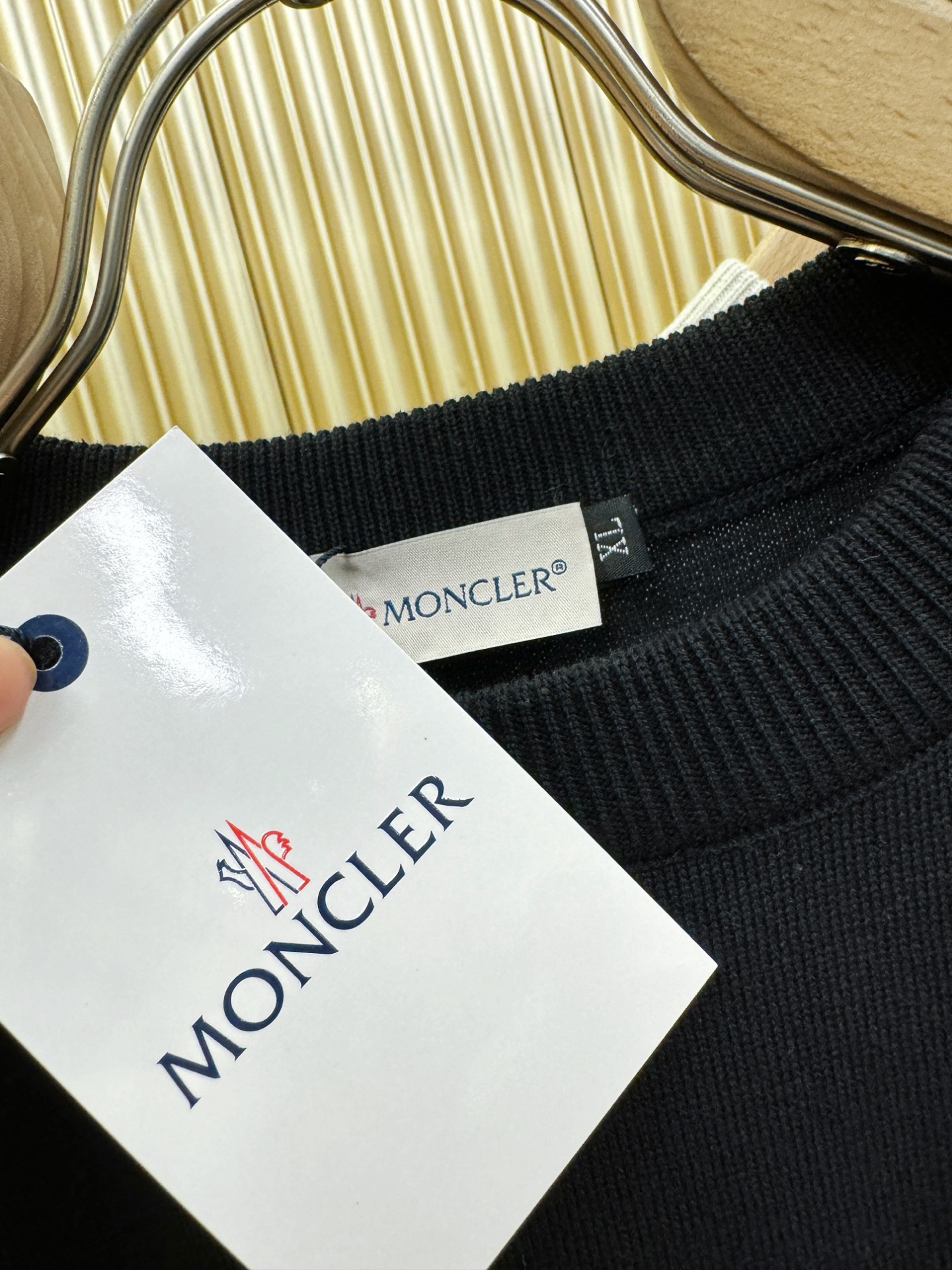 Moncler蒙口   2026春夏新品针织短袖，进口针织面料，手感柔软。顶级进口私货，时尚设计潮流短袖