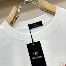 ARC‘TERYX/始祖鸟 2026新款短袖T恤!男女同款!走秀图案时尚休闲短袖T恤衫!设计logo设计!极具设计精选客 ARC‘TERYX/始祖鸟 2026新款短袖T恤!男女同款!走秀图案时尚休闲短袖T恤衫!设计logo设计!极具设计精选客