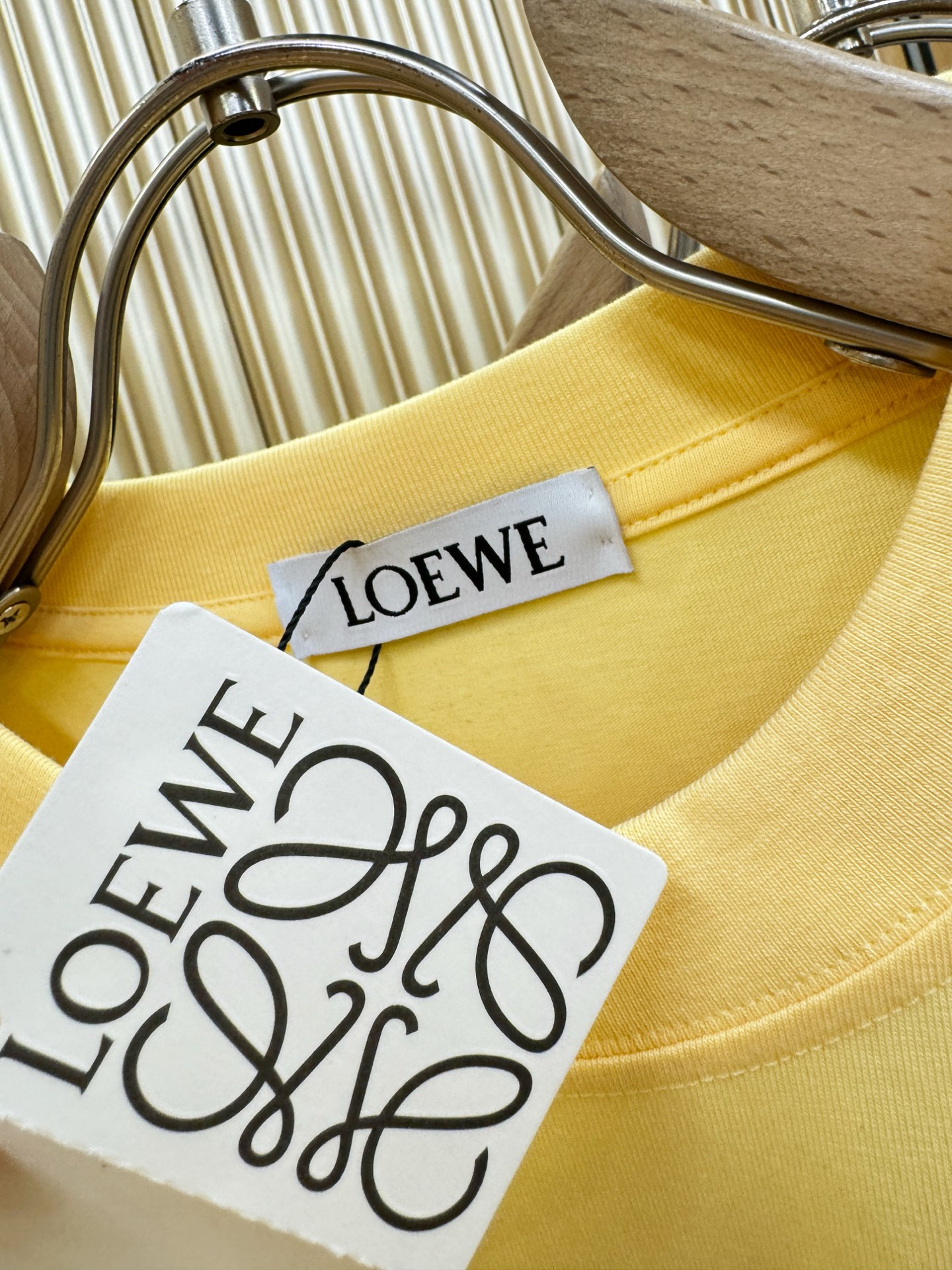 LOEWE罗意威  2026新款短袖T恤！男女同款！走秀图案时尚休闲短袖T恤衫！设计logo设计！极具设