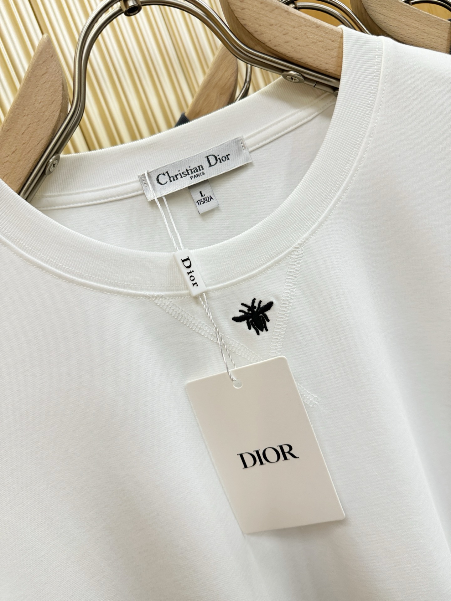 Dior迪奥 顶级品质 2026款新品短袖！精选顶级原版面料，手感柔软。顶级进口私货，时尚设计潮流短袖，