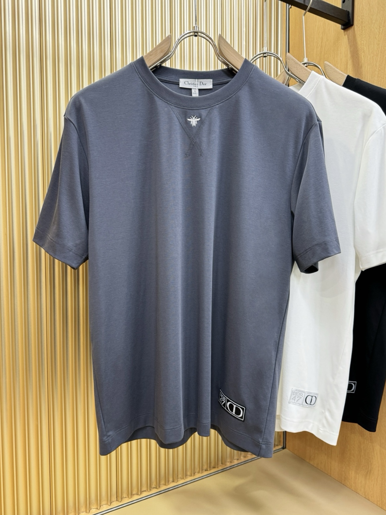 Dior迪奥 顶级品质 2026款新品短袖！精选顶级原版面料，手感柔软。顶级进口私货，时尚设计潮流短袖，
