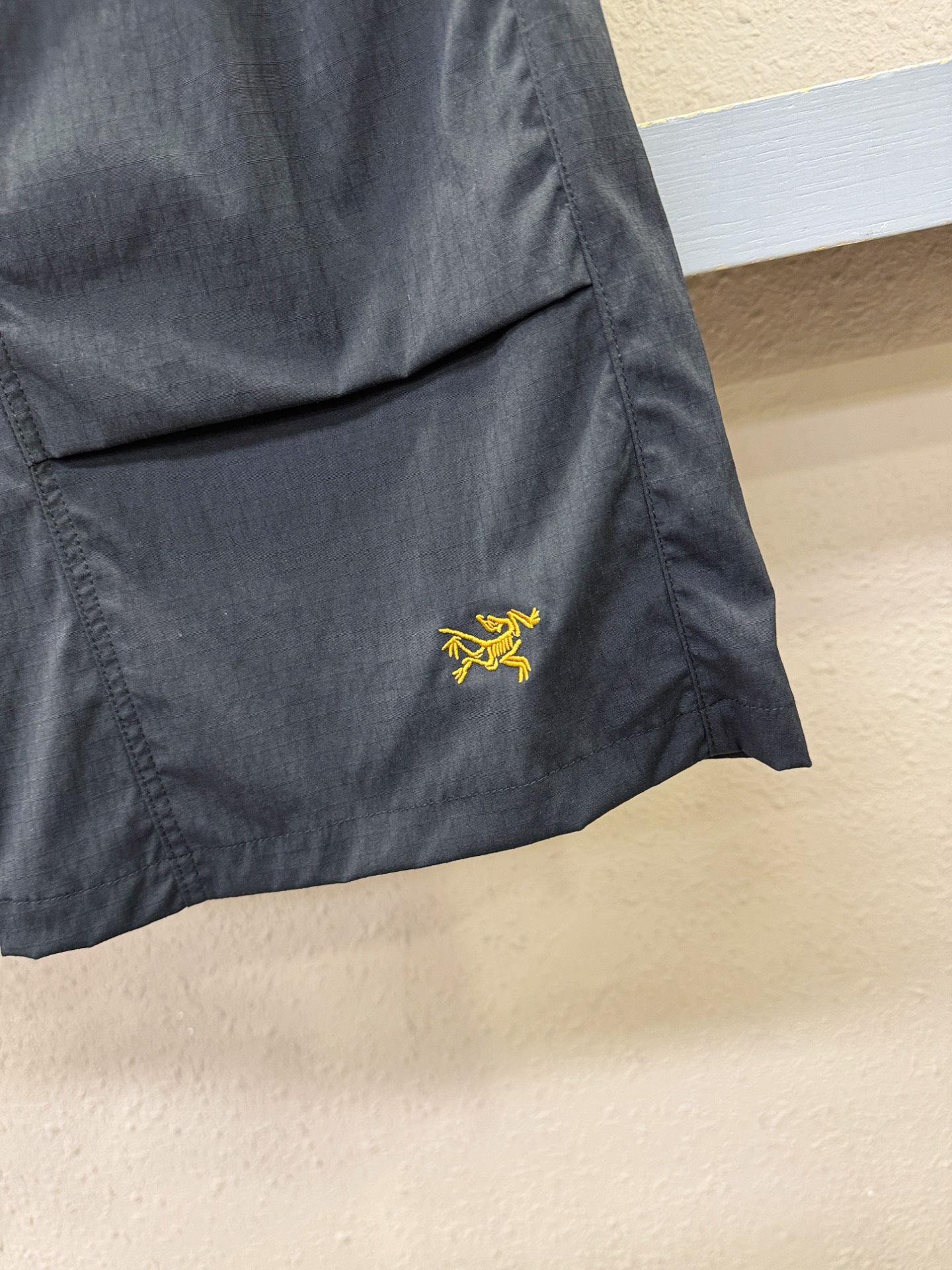ARC‘TERYX/始祖鸟 爆款短裤2026ss新款男士休闲短裤，高端版本！专柜定制面料 透气舒适度高，