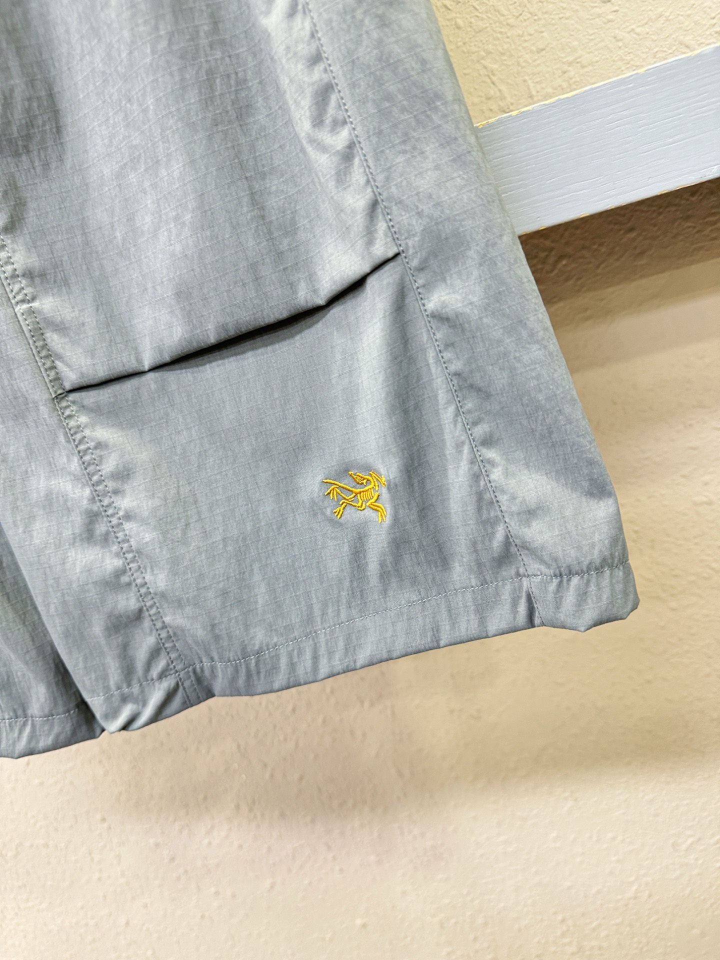 ARC‘TERYX/始祖鸟 爆款短裤2026ss新款男士休闲短裤，高端版本！专柜定制面料 透气舒适度高，