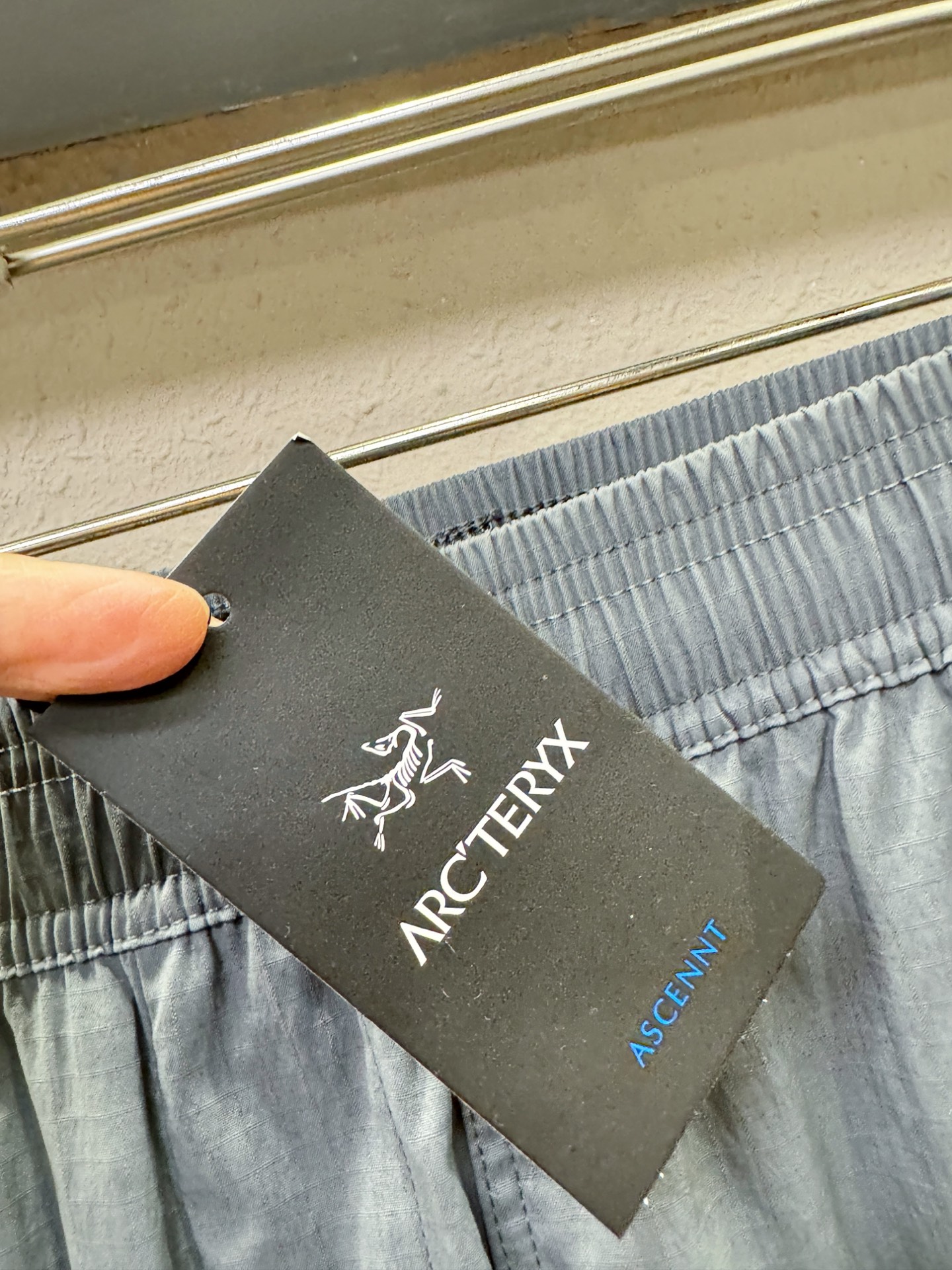 ARC‘TERYX/始祖鸟 爆款短裤2026ss新款男士休闲短裤，高端版本！专柜定制面料 透气舒适度高，
