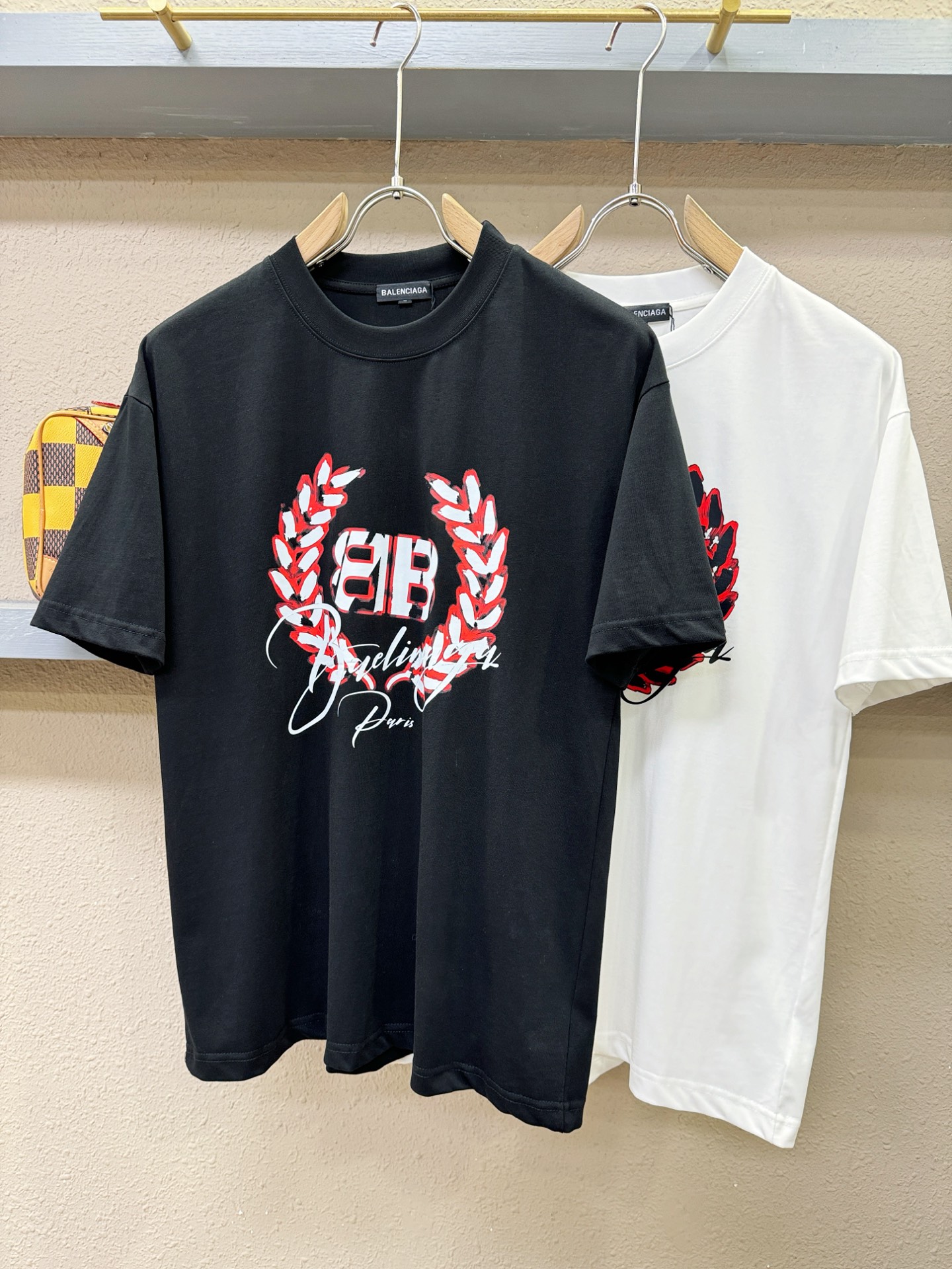(最大可穿200斤) Balenciaga巴黎世家 2026新款短袖T恤！男女同款！走秀图案时尚休闲短袖