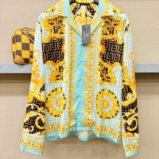 高定款(真丝面料升级 )最大可穿250斤 Versace 范思哲新款真丝套装,男女同款家居服套装,定制真 高定款(真丝面料升级 )最大可穿250斤 Versace 范思哲新款真丝套装,男女同款家居服套装,定制真