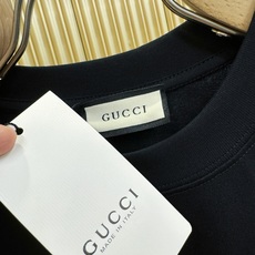 (最大可穿200斤) Gucci古奇 2026新款短袖T恤!男女同款!走秀图案时尚休闲短袖T恤衫!设计l (最大可穿200斤) Gucci古奇 2026新款短袖T恤!男女同款!走秀图案时尚休闲短袖T恤衫!设计l