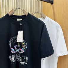 (最大可穿200斤) Gucci古奇 2026新款短袖T恤!男女同款!走秀图案时尚休闲短袖T恤衫!设计l (最大可穿200斤) Gucci古奇 2026新款短袖T恤!男女同款!走秀图案时尚休闲短袖T恤衫!设计l