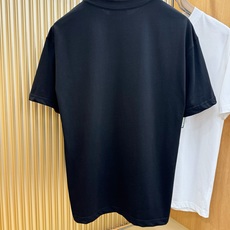 (最大可穿200斤) Gucci古奇 2026新款短袖T恤!男女同款!走秀图案时尚休闲短袖T恤衫!设计l (最大可穿200斤) Gucci古奇 2026新款短袖T恤!男女同款!走秀图案时尚休闲短袖T恤衫!设计l