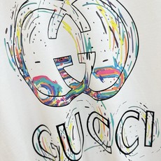 (最大可穿200斤) Gucci古奇 2026新款短袖T恤!男女同款!走秀图案时尚休闲短袖T恤衫!设计l (最大可穿200斤) Gucci古奇 2026新款短袖T恤!男女同款!走秀图案时尚休闲短袖T恤衫!设计l