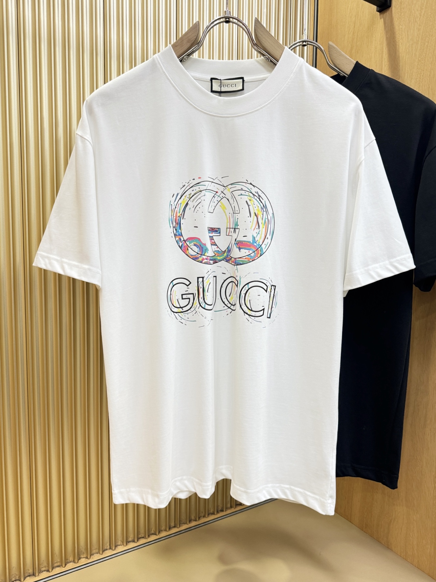 (最大可穿200斤) Gucci古奇 2026新款短袖T恤！男女同款！走秀图案时尚休闲短袖T恤衫！设计l