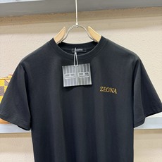 Ermenegildo Zeg*a杰*亚 2026新款短袖T恤!走秀图案时尚休闲短袖T恤衫!设计logo Ermenegildo Zeg*a杰*亚 2026新款短袖T恤!走秀图案时尚休闲短袖T恤衫!设计logo